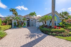 566 Eagle Creek Dr, Naples