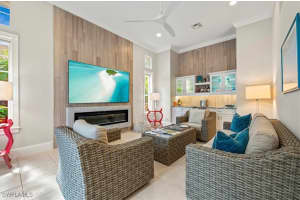 566 Eagle Creek Drive, Naples, FL 34113 - MLS#224086698