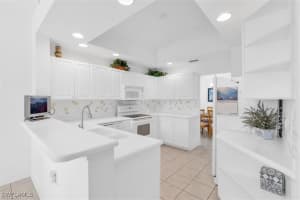 3445 Grand Cypress Drive, Naples, FL 34119 - MLS#224086737