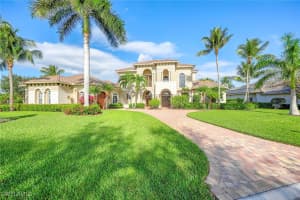 7711 Trent Ct, Naples