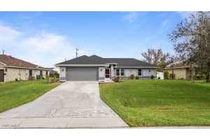 1013 33rd Terrace, Cape Coral, FL 33914 Sold 12/18/24