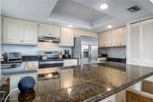 105 GEORGETOWN Boulevard, Naples, FL 34112 - MLS#224087133