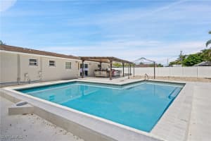 19121 Acorn Rd, Fort Myers