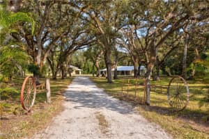 2360 Old N River Road, Labelle, FL 33935 Sold 01/31/25