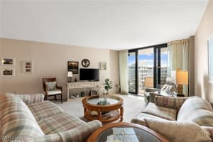 260 Seaview Court, Marco Island, FL 34145 - MLS#224087268
