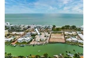 1950 Gulf Shore Boulevard, Naples, FL 34102 Sold 12/19/24