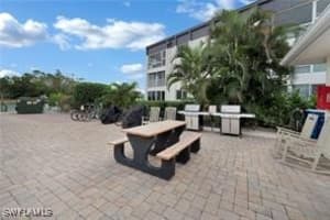 1950 Gulf Shore Boulevard, Naples, FL 34102 Sold 12/19/24