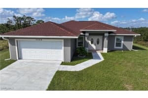 7005 Shasta Circle, Labelle, FL 33935 Sold 04/07/25