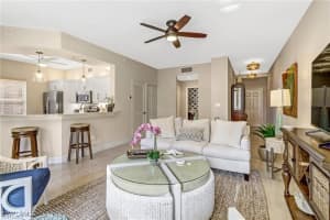 410 Bayfront Place, Naples, FL 34102 - MLS#224087423