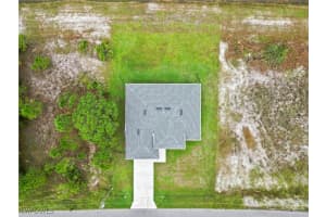 833 Newell Street, Lehigh Acres, FL 33974 - MLS#224087427