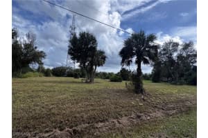 7961 Bartholomew Drive, North Fort Myers, FL 33917 Sold 11/27/24