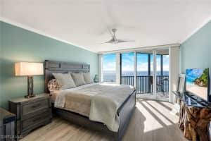 4651 Gulf Shore Boulevard, Naples, FL 34103 Sold 05/09/25