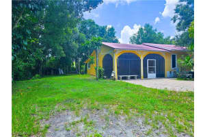 571 Lincoln Avenue, Labelle, FL 33935 - MLS#224087610
