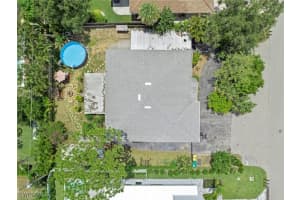 670 95th Avenue, Naples, FL 34108 Sold 02/27/25
