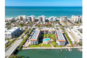 2900 Gulf Shore Blvd N 212, Naples