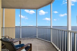2745 1st Street, Fort Myers, FL 33916 - MLS#224087696