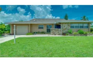 1313 Se 40th St, Cape Coral