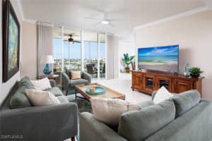 300 Dunes Boulevard, Naples, FL 34110 Sold 03/31/25