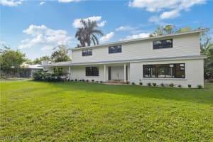 8531 Yorkshire Lane, Fort Myers, FL 33919 - MLS#224088121
