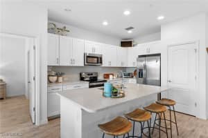 6966 Avalon Circle, Naples, FL 34112 Sold 06/25/25