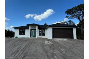 2620 38th Street, Lehigh Acres, FL 33971 Sold 03/27/25