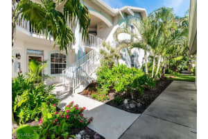326 Newport Drive, Naples, FL 34114 Sold 01/10/25