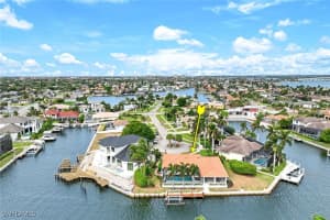 418 Tarpon Court, Marco Island, FL 34145 - MLS#224088285
