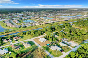 522 Alabaster Street, Lehigh Acres, FL 33972 Sold 04/16/25