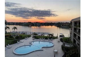 3200 Gulf Shore Boulevard, Naples, FL 34103 Sold 08/08/25