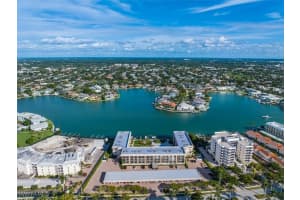 3200 Gulf Shore Boulevard, Naples, FL 34103 Sold 08/08/25
