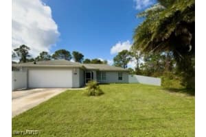 438 Columbus Boulevard, Lehigh Acres, FL 33974 Sold 02/20/25