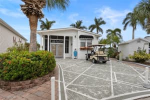 1515 Ruby Lake Point, Naples, FL 34114 Sold 04/15/25