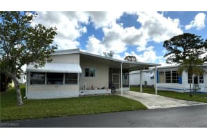 583 Daisy Dr, North Fort Myers