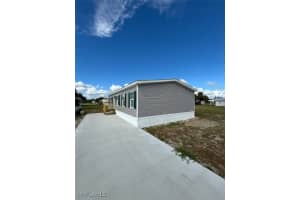 864 Yacht Club Way Nw, Moore Haven