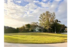 128 Sand Hill Street, Marco Island, FL 34145 - MLS#224088742