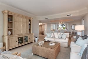 7117 Pelican Bay Boulevard, Naples, FL 34108 Sold 04/22/25