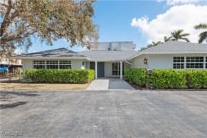 1499 3rd St S, Naples