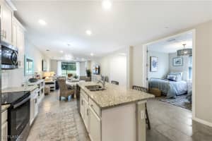 14551 Edgewater Cir, Naples