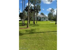 544 31st St Sw, Naples