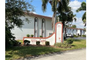 2828 Jackson St E6, Fort Myers