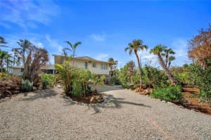 4372 Gulf Pines Drive, Sanibel, FL 33957 Sold 03/12/25