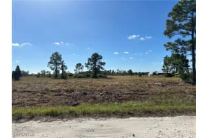 23915 Dixie Road, Labelle, FL 33935 Sold 05/14/25