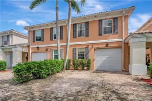 5673 Cove Circle, Naples, FL 34119 Sold 01/03/25