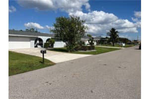 121 45th Terrace, Cape Coral, FL 33904 Sold 03/18/25