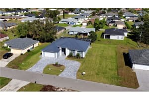 1123 10th Street, Cape Coral, FL 33909 - MLS#224089328