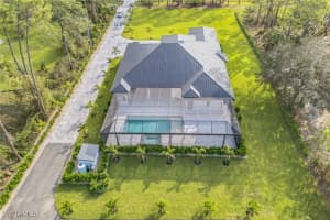 1125 Oakes Boulevard, Naples, FL 34119 - MLS#224089330