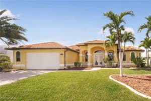 2818 6th Avenue, Cape Coral, FL 33904 - MLS#224089379