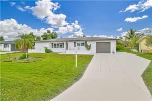 205 Redcliff Avenue, Lehigh Acres, FL 33936 Sold 01/31/25