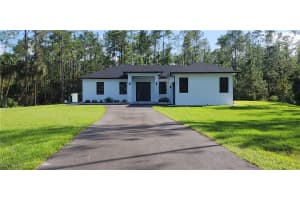 4266 4th Ave Se, Naples