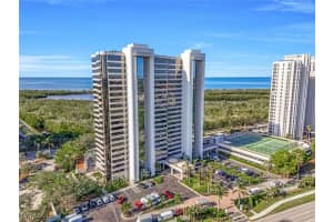 6825 Grenadier Boulevard, Naples, FL 34108 Sold 02/14/25